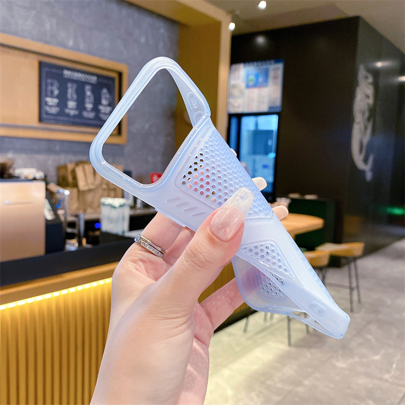 غطاء هاتف شبكي لتبديد الحرارة  - مراجعة Heat Dissipation Mesh Breathable Case وسعره