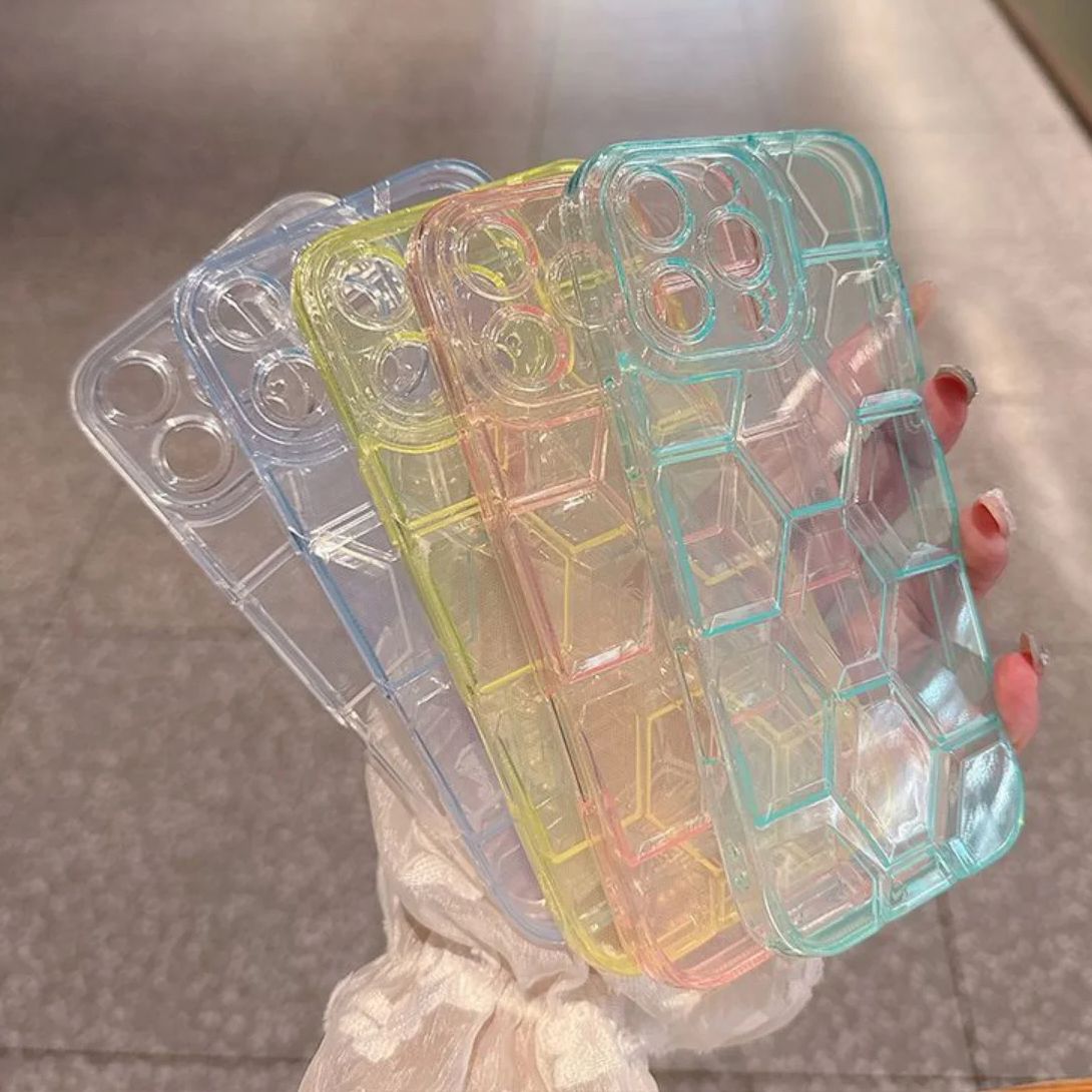 حافظة لهاتف آيفون 16 15 14 13  - مراجعة Clear Shockproof Bumper Case وسعره
